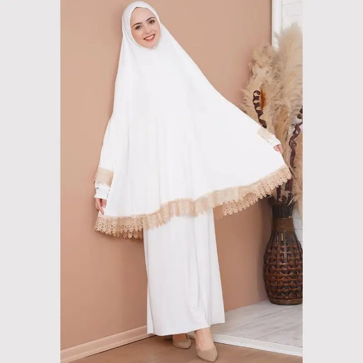 Oludeniz, TUR islamisk, kvinnor, klänningsbön islamtrend