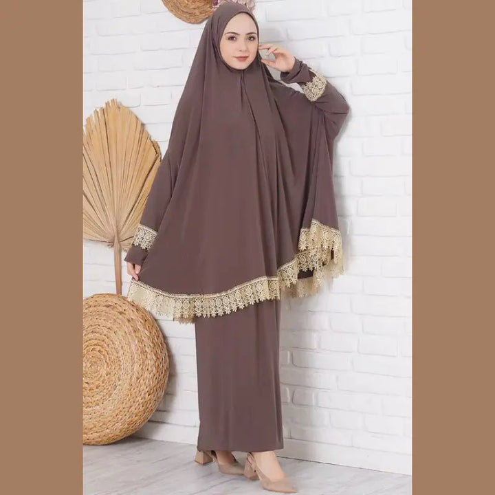 Oludeniz, TUR islamisk, kvinnor, klänningsbön islamtrend